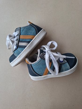 Baskets Taille 19 Garçon 