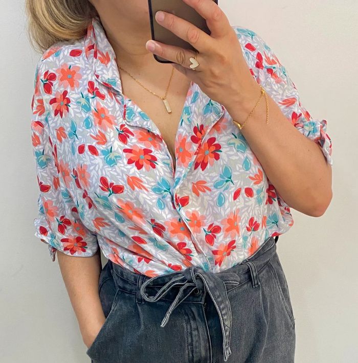 Chemise a fleurs