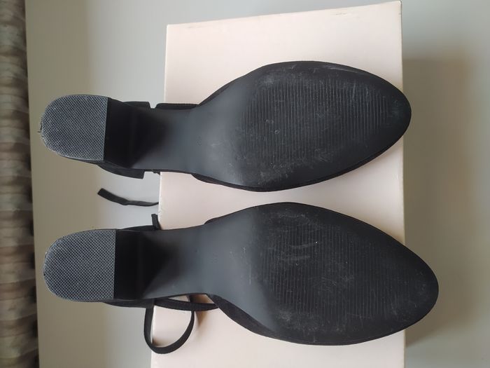 Escarpins en très bon état de la marque Anna Field taille 42 - photo numéro 7