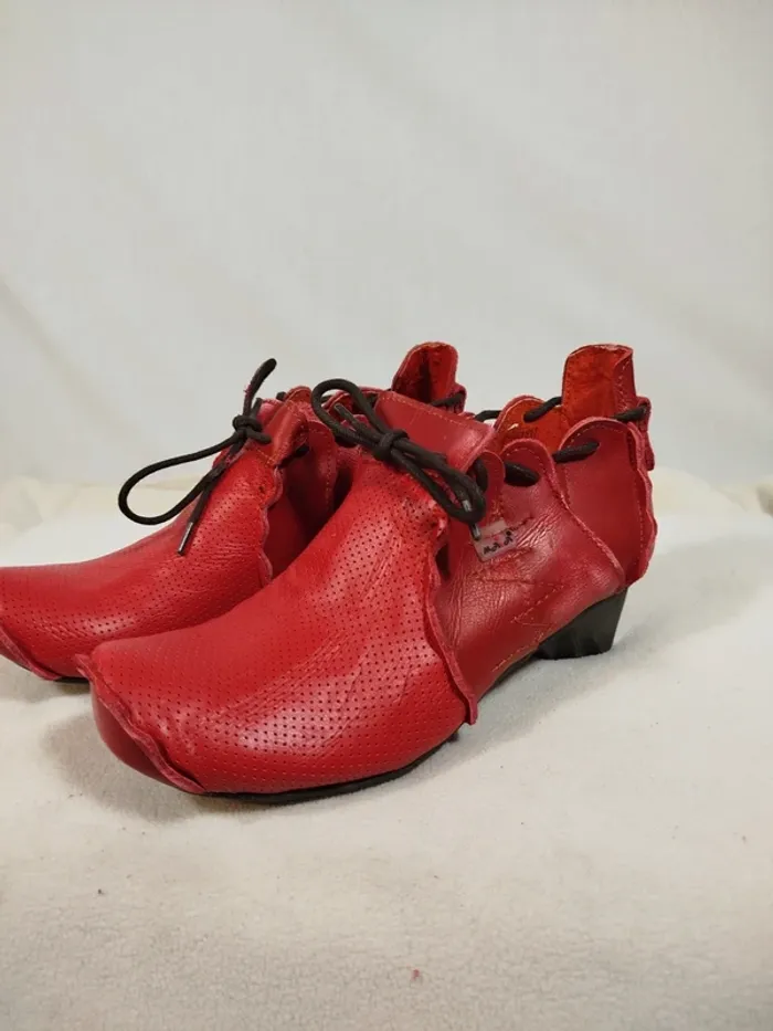 Chaussures femme cuir véritable Maia cuir rouge T 36 vintage - photo numéro 3