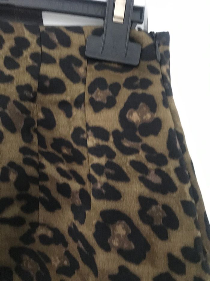 Mini jupe Zara léopard XS - photo numéro 4