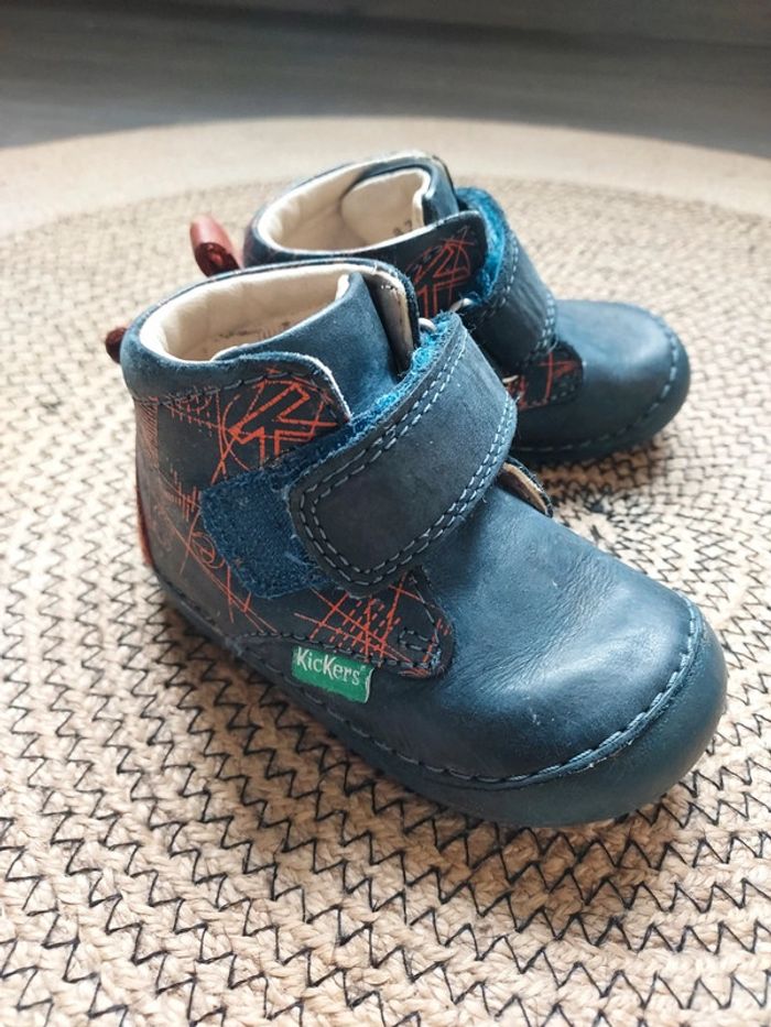 Chaussures kickers 19