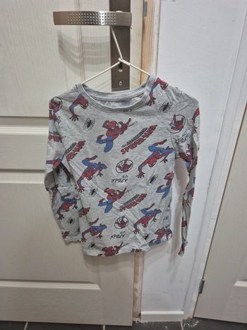 T shirt gris spiderman