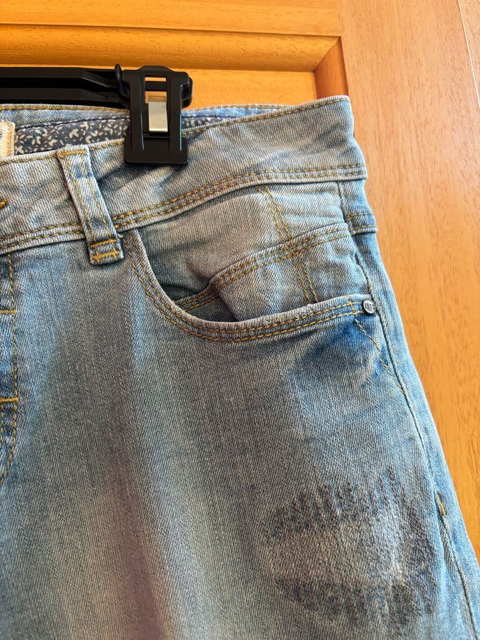 Jean effet abîmé - photo numéro 4