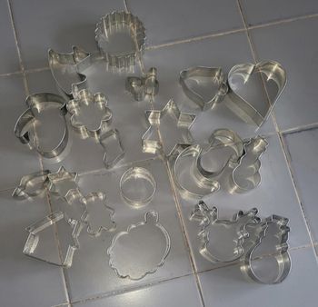 Lot 20 emporte piece noel sablés