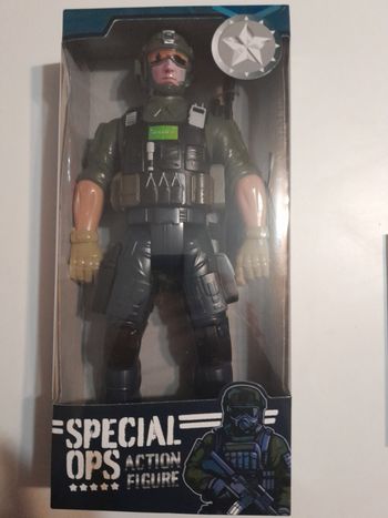 Poupee figurine garcon