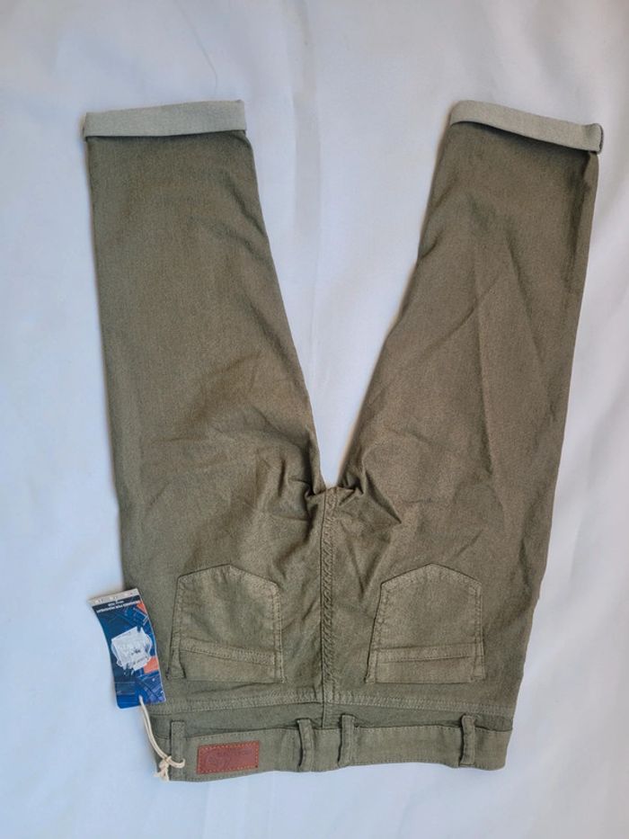 NEUF - Pantacourt Slim Fit Femme Poema Vert Rica Lewis Taille F36/ USA 26 - photo numéro 4