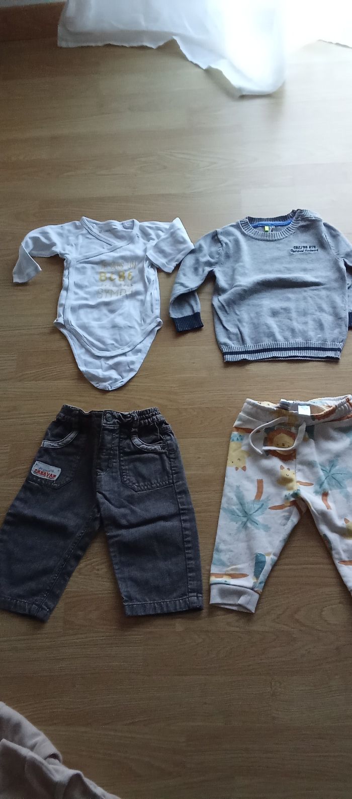 Lot de 14 articles garçon 9 mois - photo numéro 2