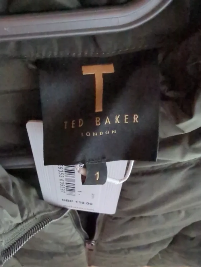 Veste matelassée neuve Ted Baker taille 1 (36) - photo numéro 4