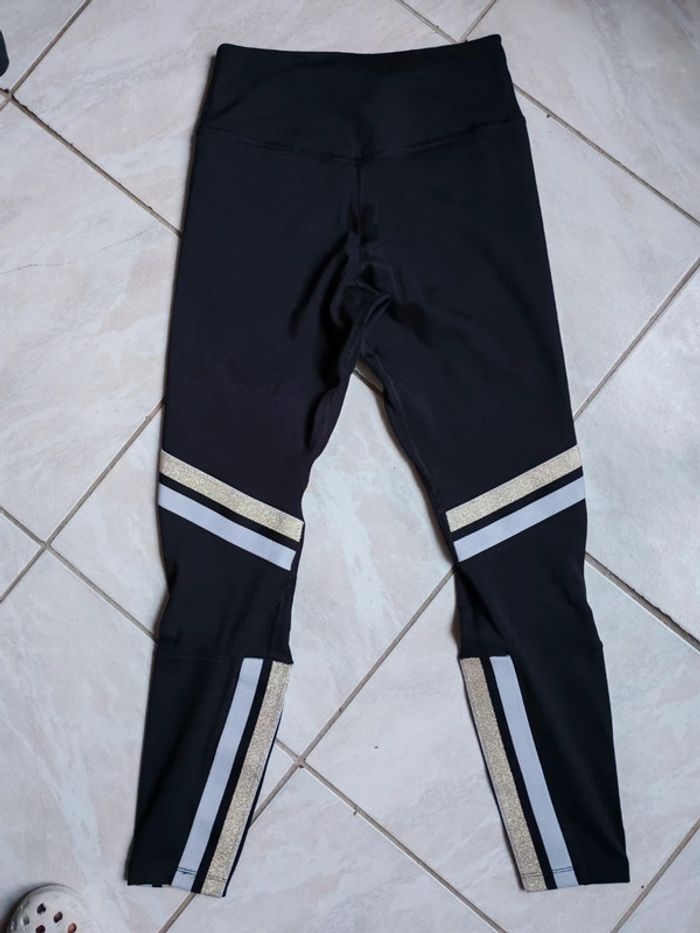 Legging de sport Nike taille s - photo numéro 7