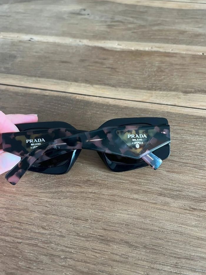 Lunettes de soleil Prada - photo numéro 7