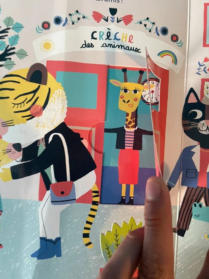 Livre animé avec volets surprises mon premier jouer à la creche - photo numéro 12