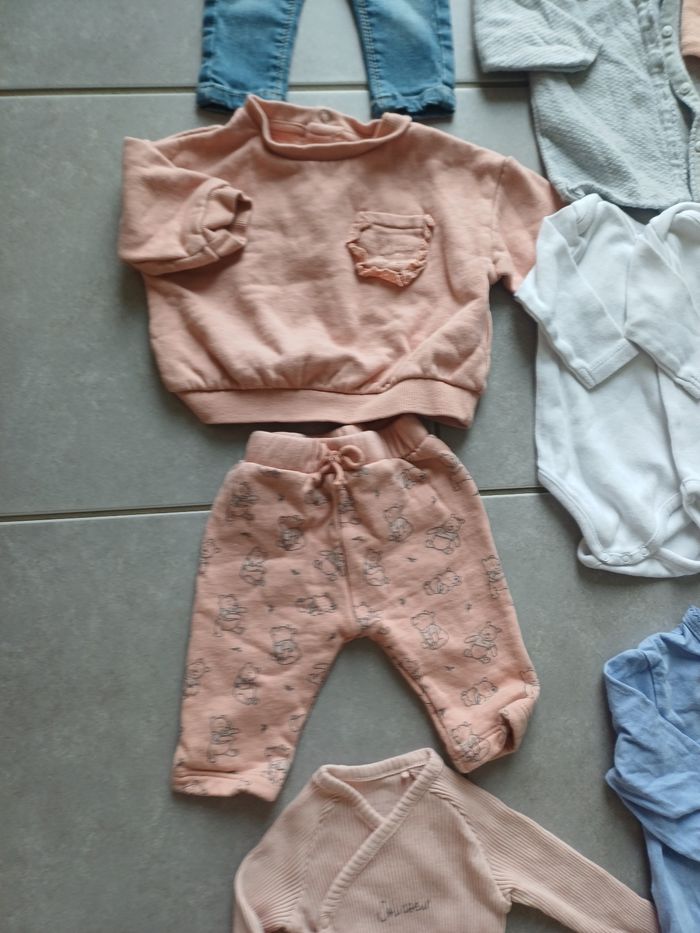 Vêtements 3 mois - photo numéro 8
