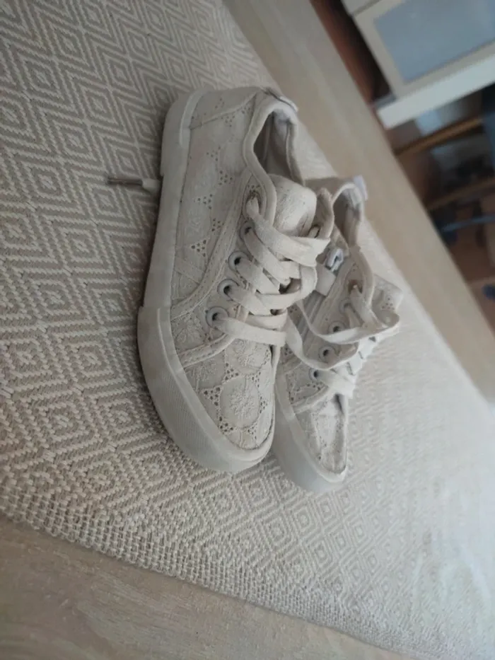 Baskets toile dentelle blanche Okaïdi 31 - photo numéro 2