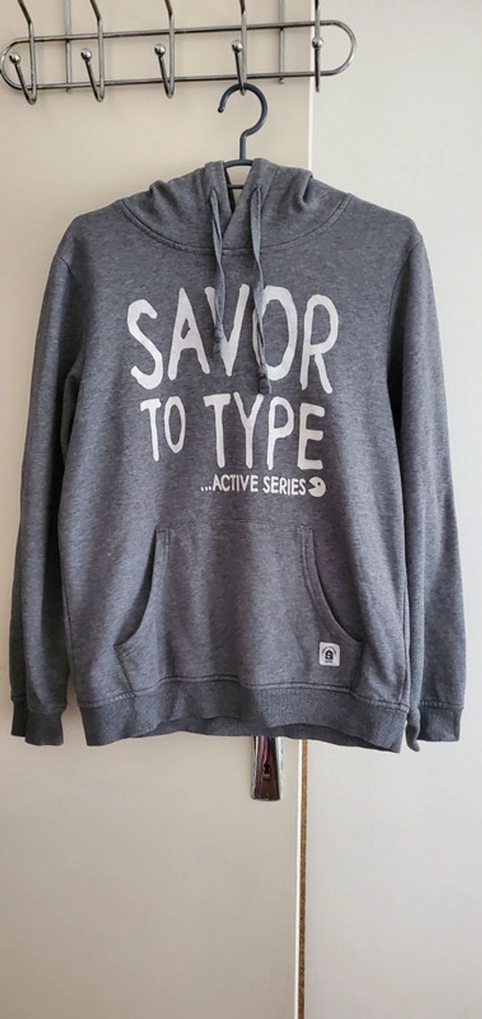 Sweat à capuche gris 14 ans