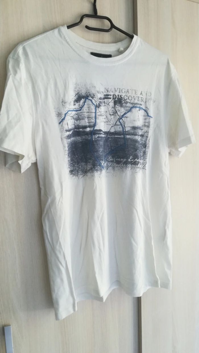Lot 2 tee shirts - photo numéro 2