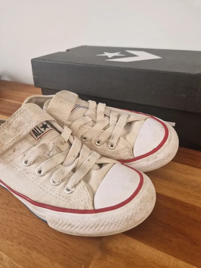 Converse taille 30 blanche à scratchs - photo numéro 7