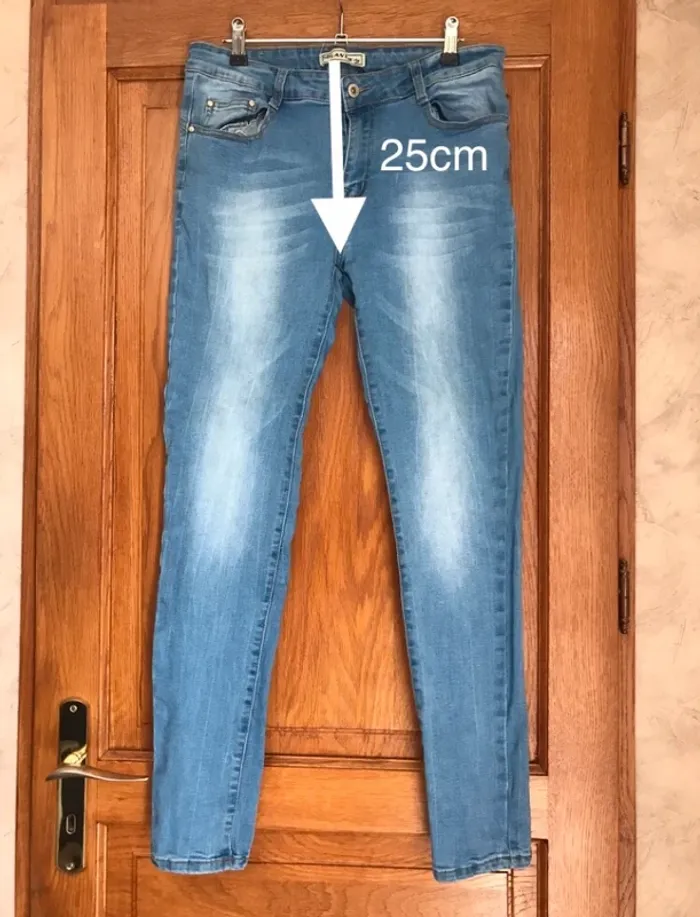 Jean femme T.44 - photo numéro 2