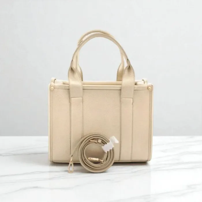 Sac the tote bag doré taille moyenne neuf 30x22x10 cm - photo numéro 3