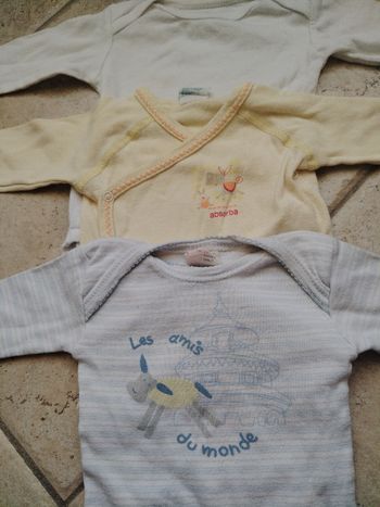 Lot 3 bodies 3 mois