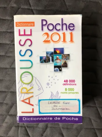 Dictionnaire Larousse Poche