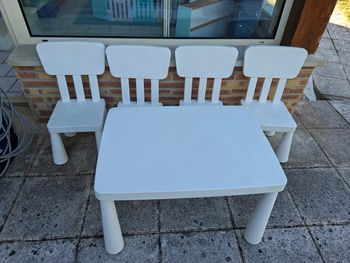 Table et chaises