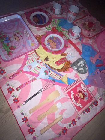 dînette charlotte aux fraises