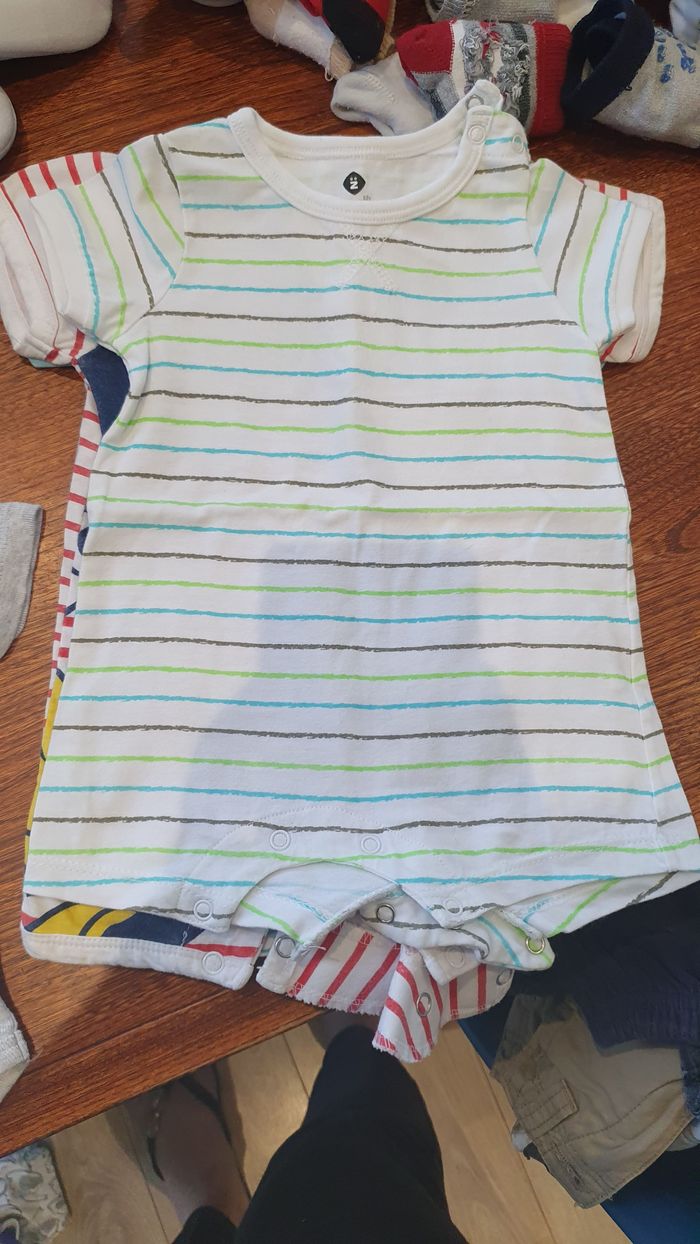 4 Barboteuses 3 mois - photo numéro 4