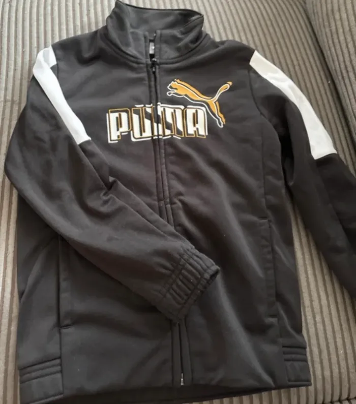 Veste Puma noire – Taille 5/6 ans - 3€ - photo numéro 4