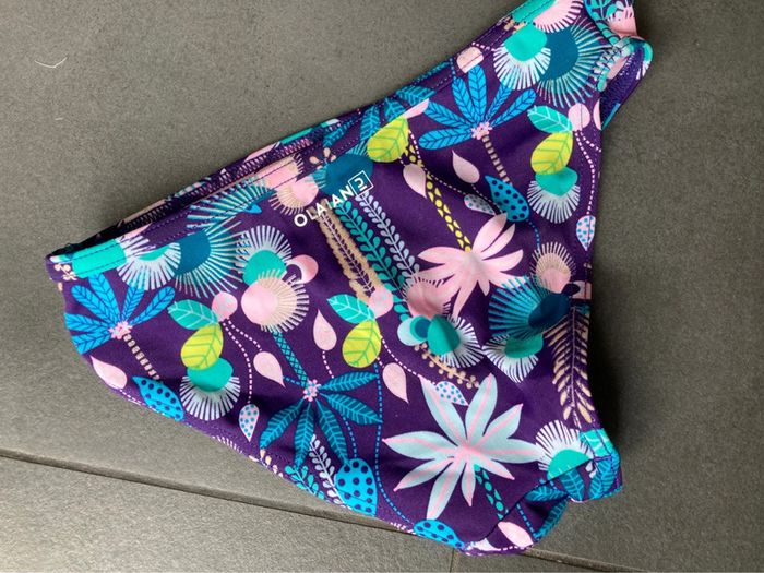 maillot de bain, fille de pièces Decathlon, taille 6ans - photo numéro 2