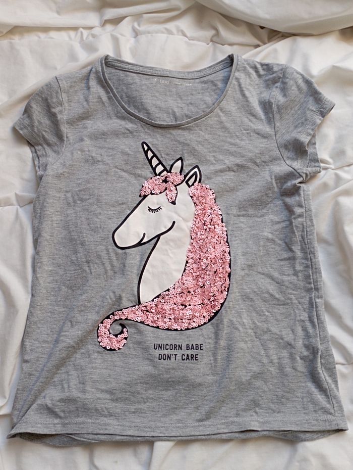 Tee shirt manches courtes gris licorne 12 ans Gémo 3€ neuf