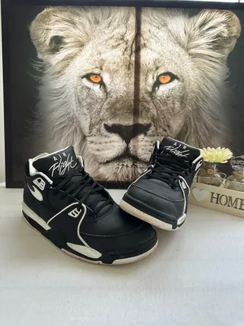 Basket Nike air Flight 89