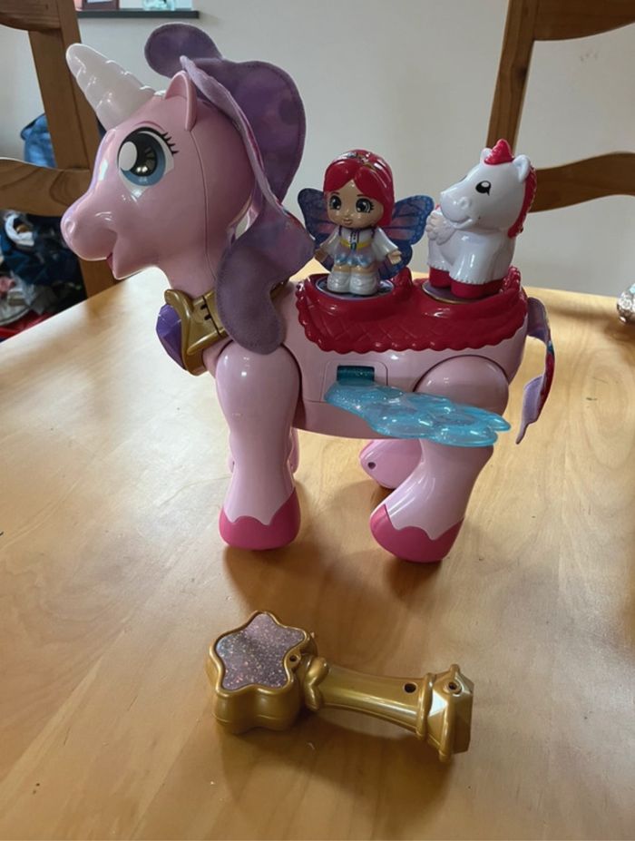 Azalée la licorne