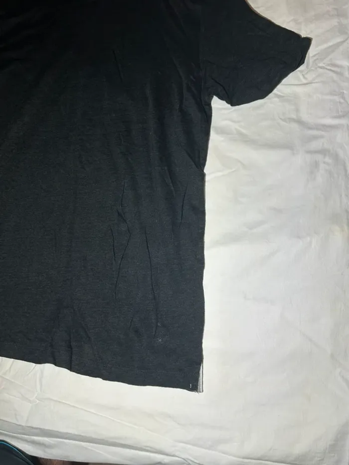 T-shirt noir tissaia - photo numéro 2