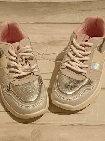 Baskets neuves