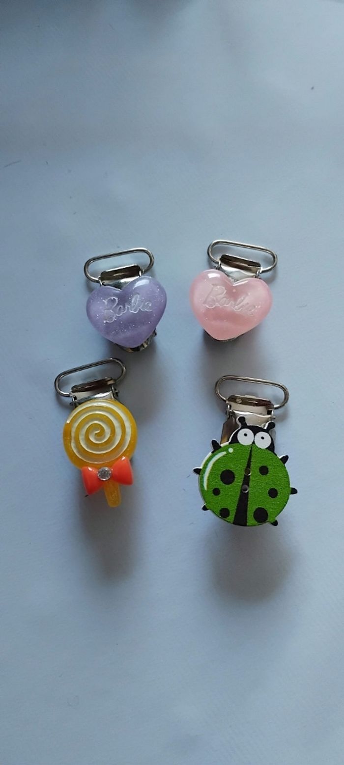 Lot CLIPS NEUF attache tétine ou doudou ou porte clé
