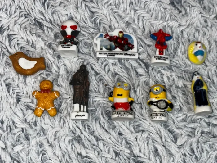 Lot de fèves, fève Jean No, fève Marvel, fève les minions - photo numéro 8