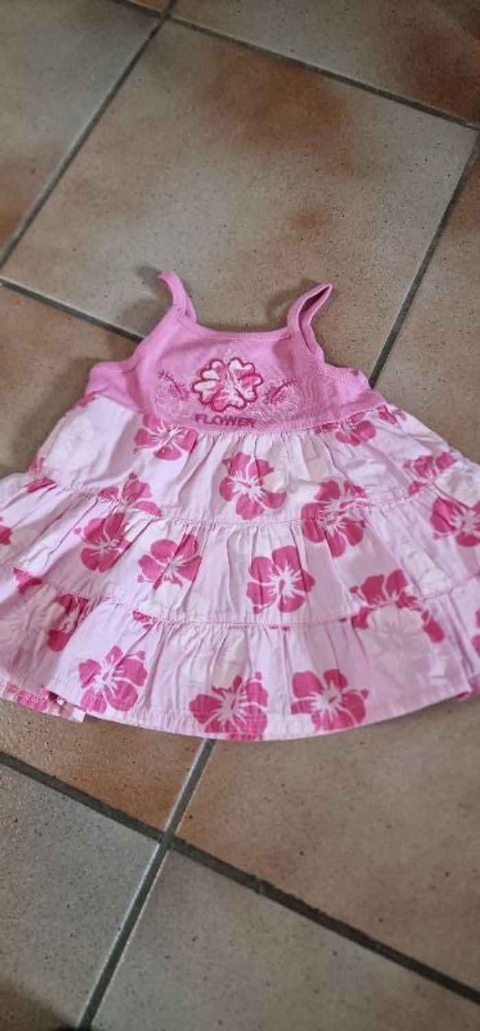 Robe rose