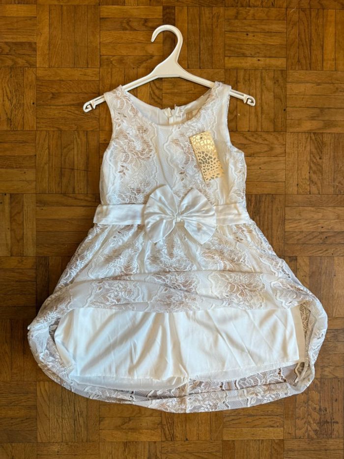Robe écrue a dentelle - photo numéro 7