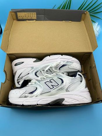 New Balance 530 baskets 43