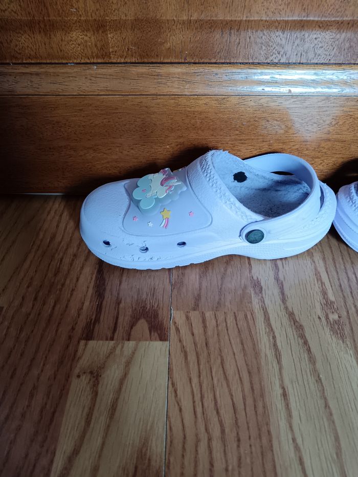Sabots fourrés chauds type crocs lumineux taille 29 thème licorne - photo numéro 2