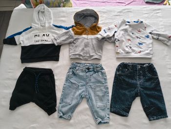 Lot 15 vêtements garçon 3 mois