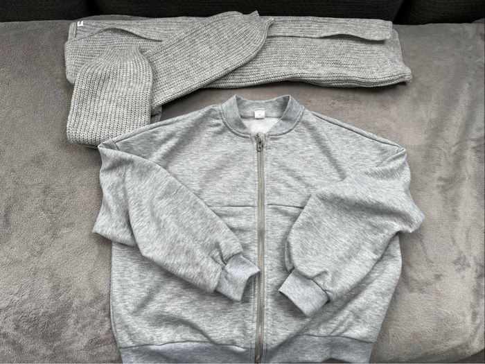 Lot vêtements fille - photo numéro 3