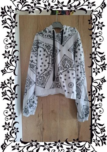 Sweat à capuche taille L
