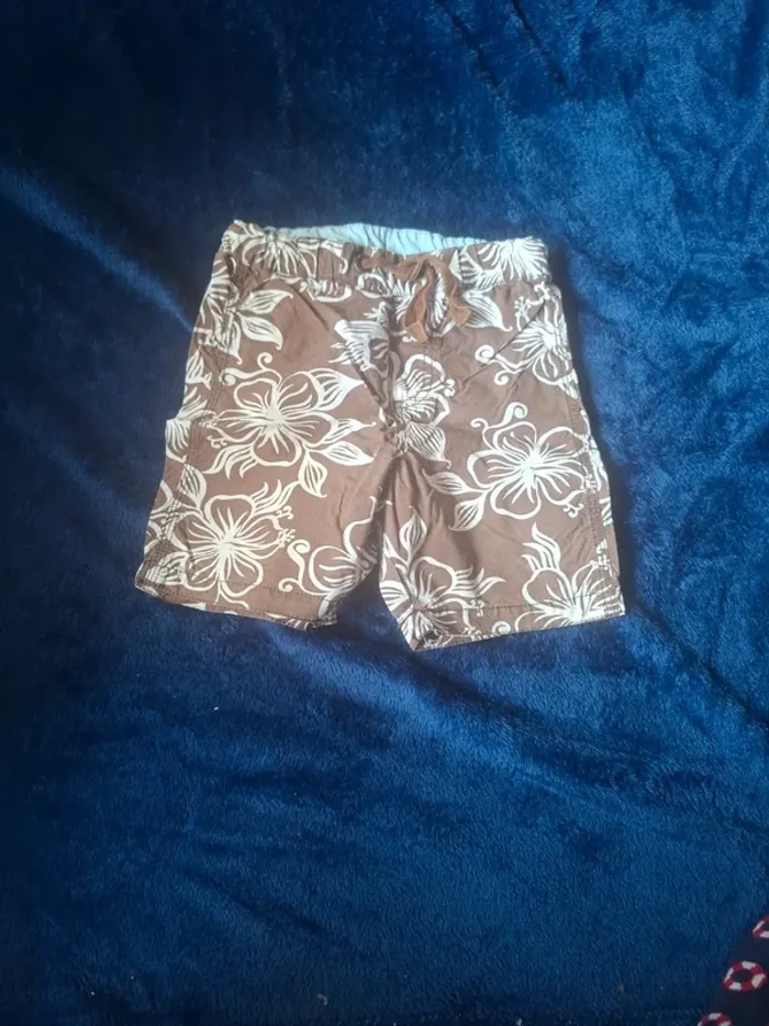 Short "hawaïen" 74cm - photo numéro 1