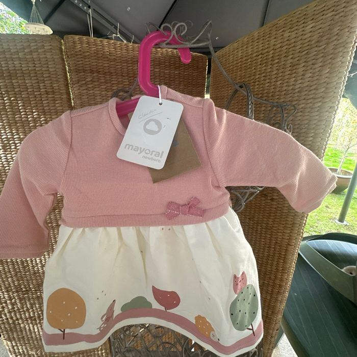 Robe  2- 4 ans neuf  très jolie  65cm - photo numéro 2