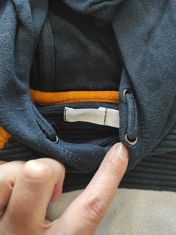 Pull capuche - photo numéro 3
