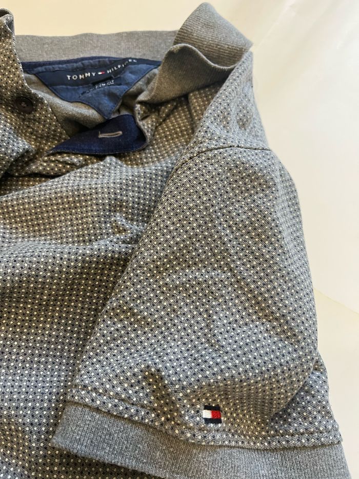 Polo manches courtes gris à pois tommy hilfiger taille S - photo numéro 4