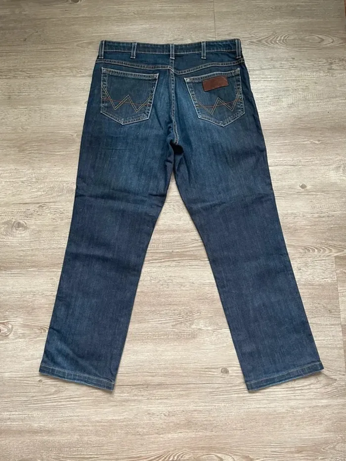 Jeans Wrangler Bleu - Taille 44 - photo numéro 2