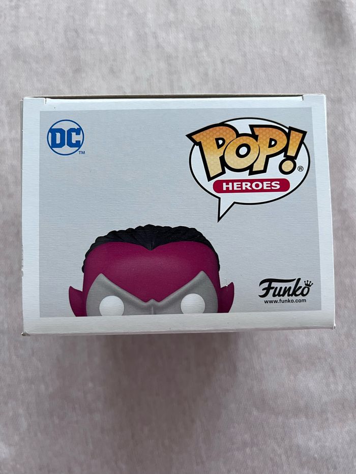 Funko pop white lantern sinestro édition limitée 398 - photo numéro 3